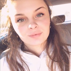 Meet your Posher, Natasha